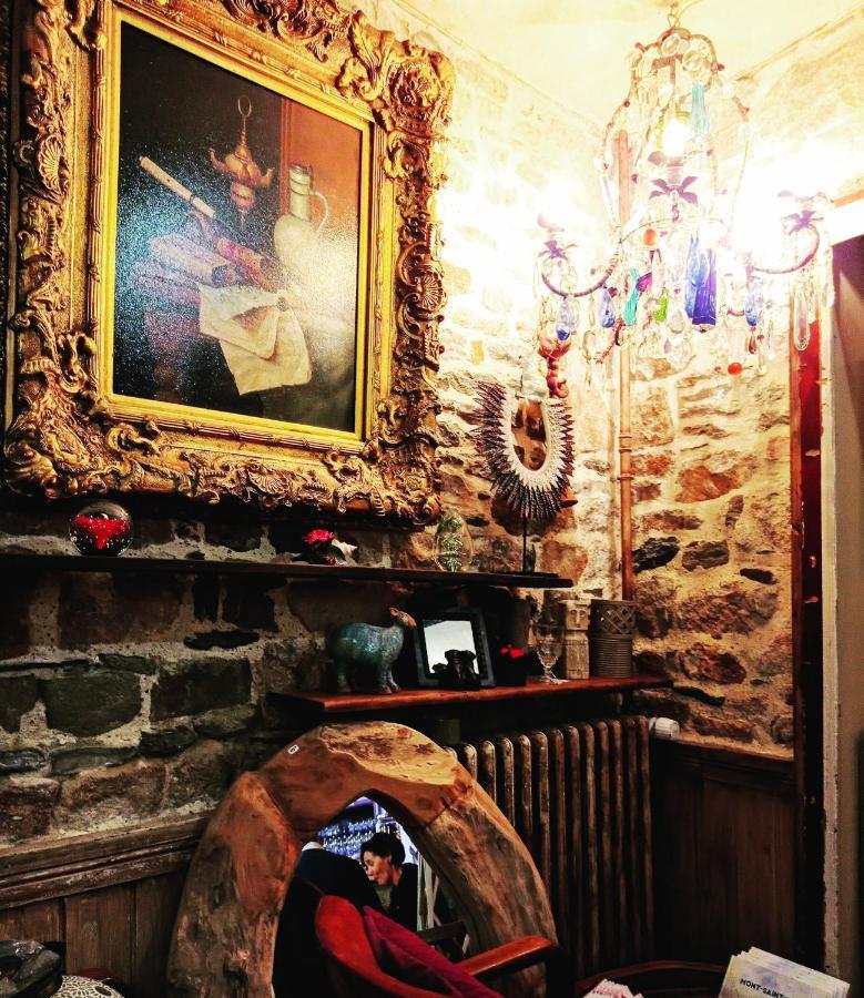 Maison De La Besliere Meuble De Tourisme 2 Etoiles Folligny Exteriör bild